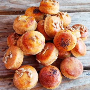 Спелтине погачице са сиром и семенкама